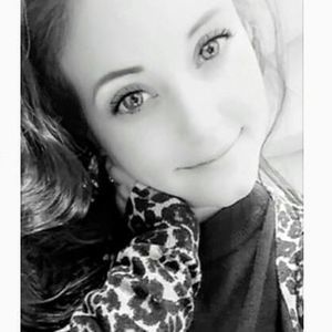 Meet your Posher, Jessica lynn